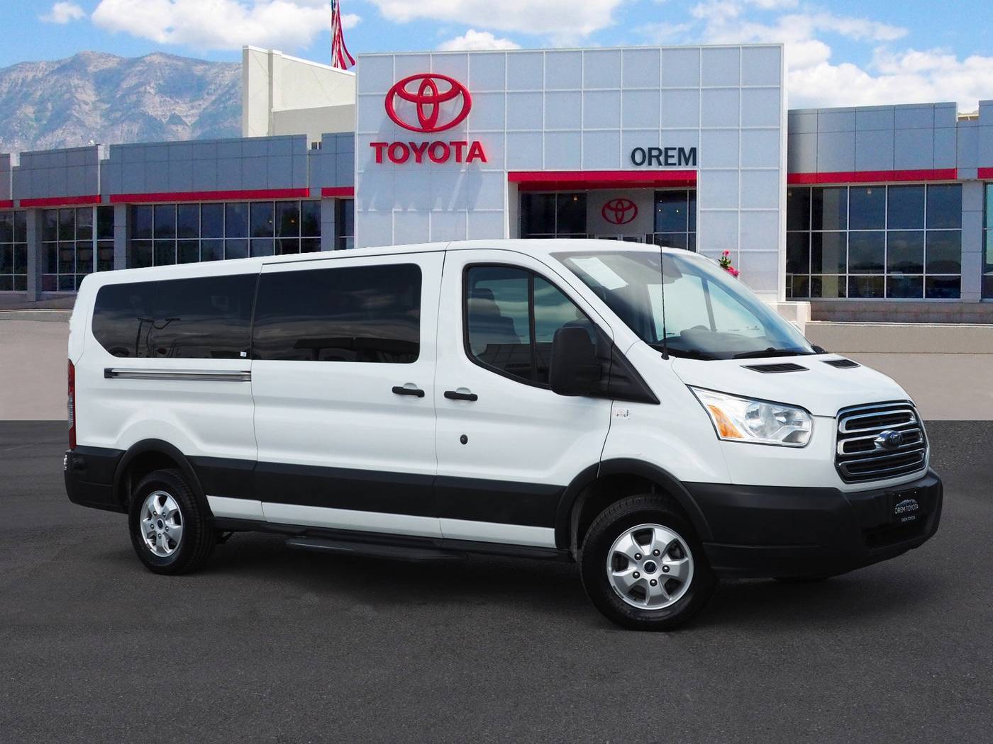 2017 Ford Transit Passenger Wagon T-350 XLT — Passenger Van — 76,565 mi — Orem, UT