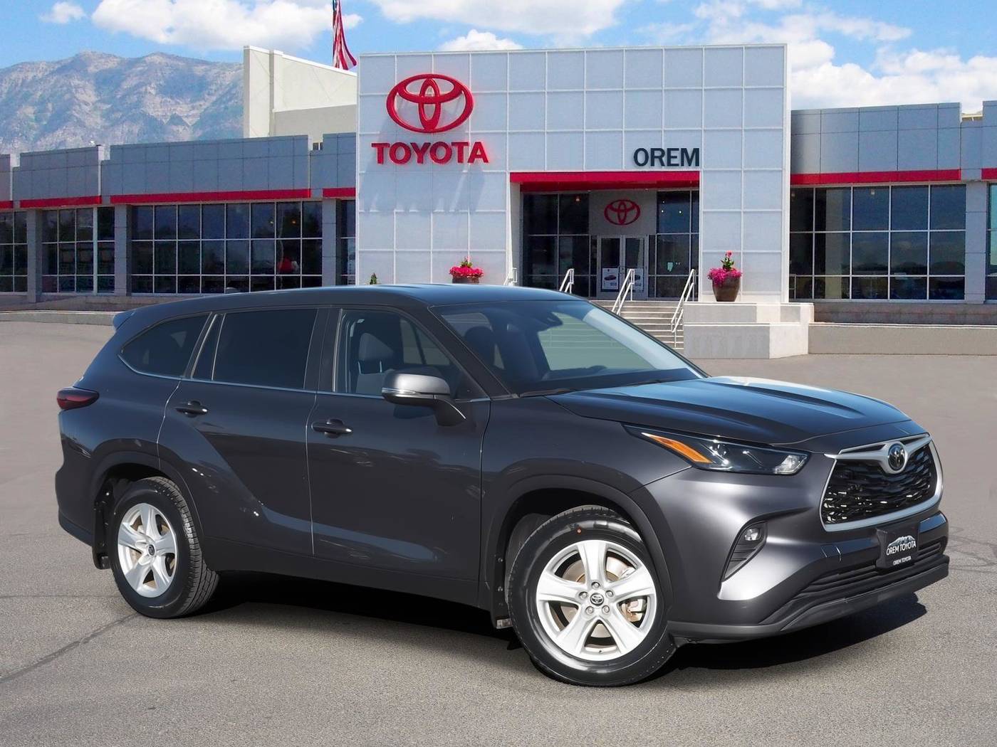 2024 Toyota Highlander LE — SUV — 33,682 mi — Orem, UT