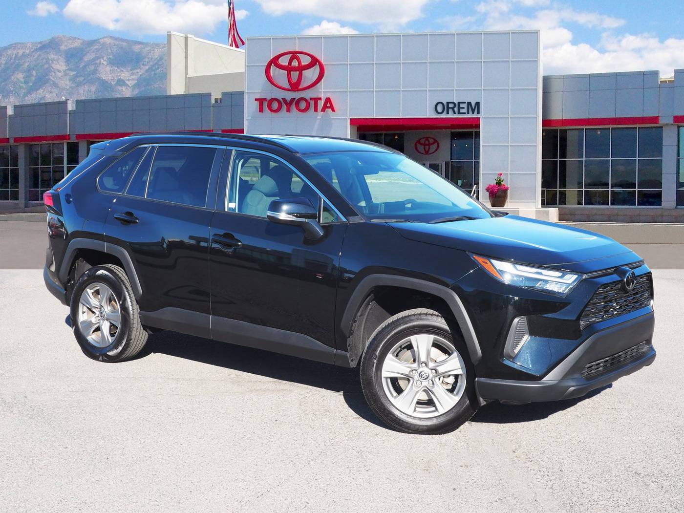 2024 Toyota RAV4 XLE — SUV — 20,294 mi — Orem, UT