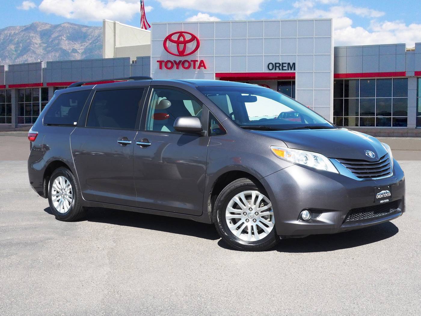 2017 Toyota Sienna L — Minivan — 82,500 mi — Orem, UT