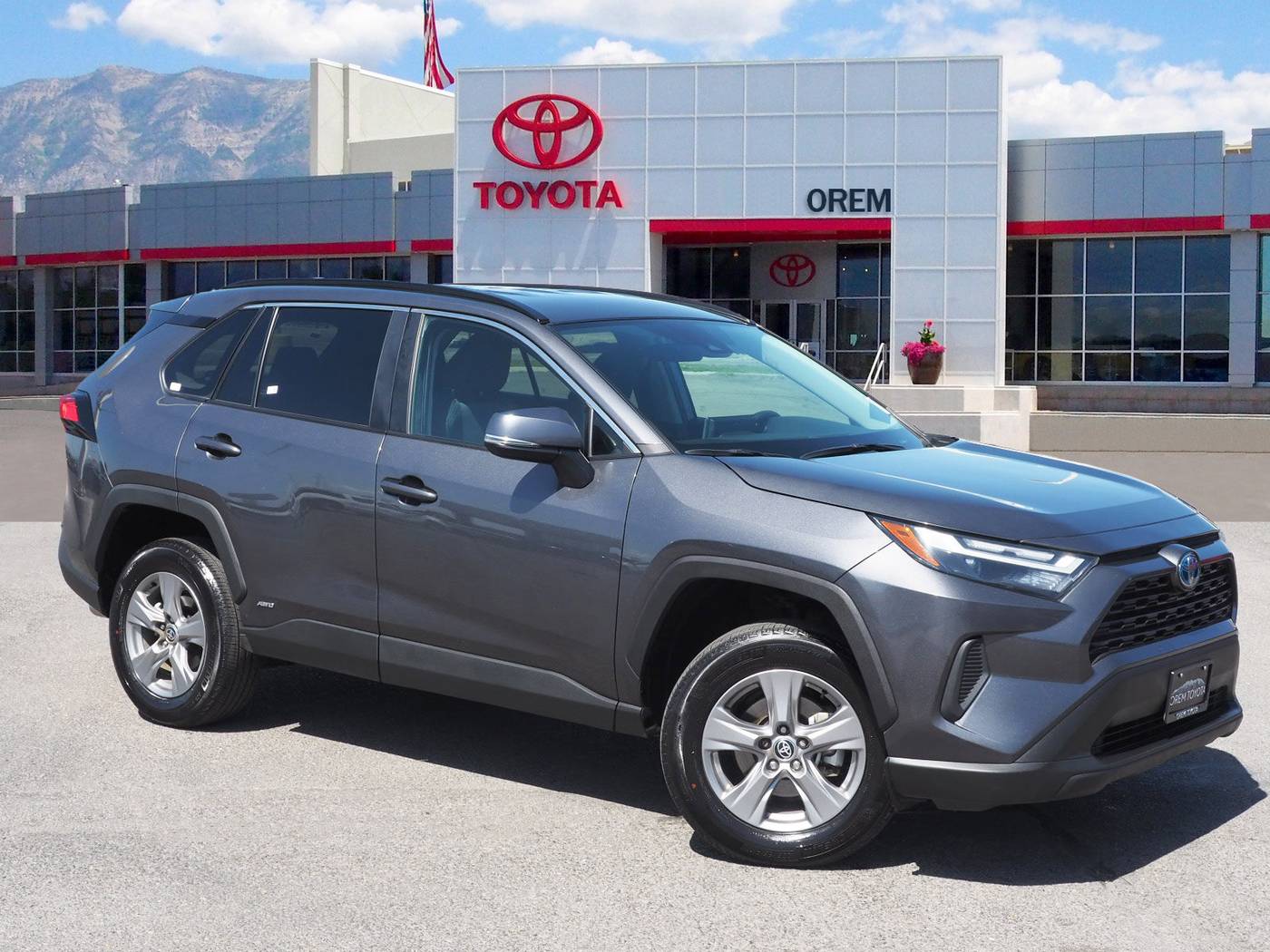 2024 Toyota RAV4 Hybrid XLE — SUV — 13,776 mi — Orem, UT