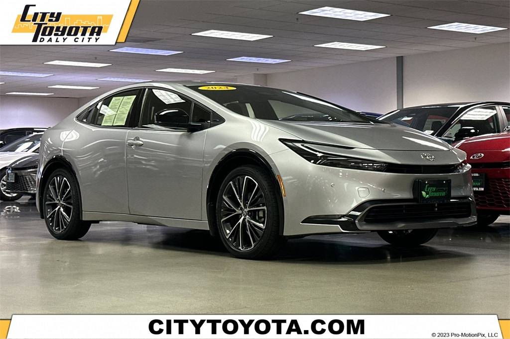 2024 Toyota Prius XLE — Hatchback — 5,797 mi — Daly City, CA