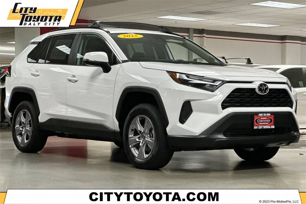 2025 Toyota RAV4 XLE — SUV — 5,428 mi — Daly City, CA