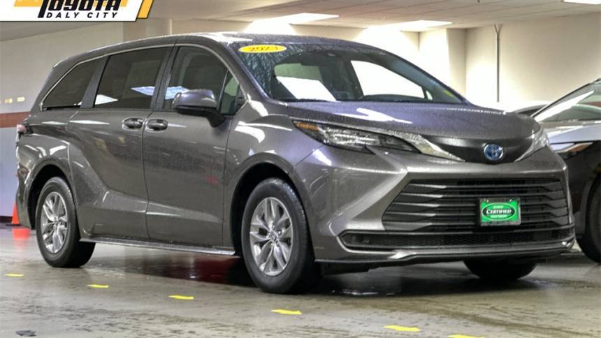 2023 Toyota Sienna LE — Minivan — 48,380 mi — Daly City, CA
