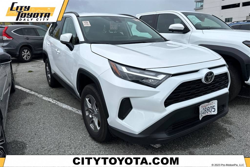 2024 Toyota RAV4 XLE — SUV — 33,862 mi — Daly City, CA
