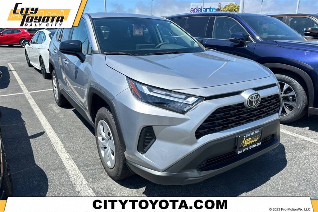 2025 Toyota RAV4 LE — SUV — 4,244 mi — Daly City, CA