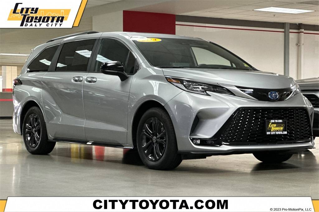 2024 Toyota Sienna XSE — Minivan — 12,972 mi — Daly City, CA