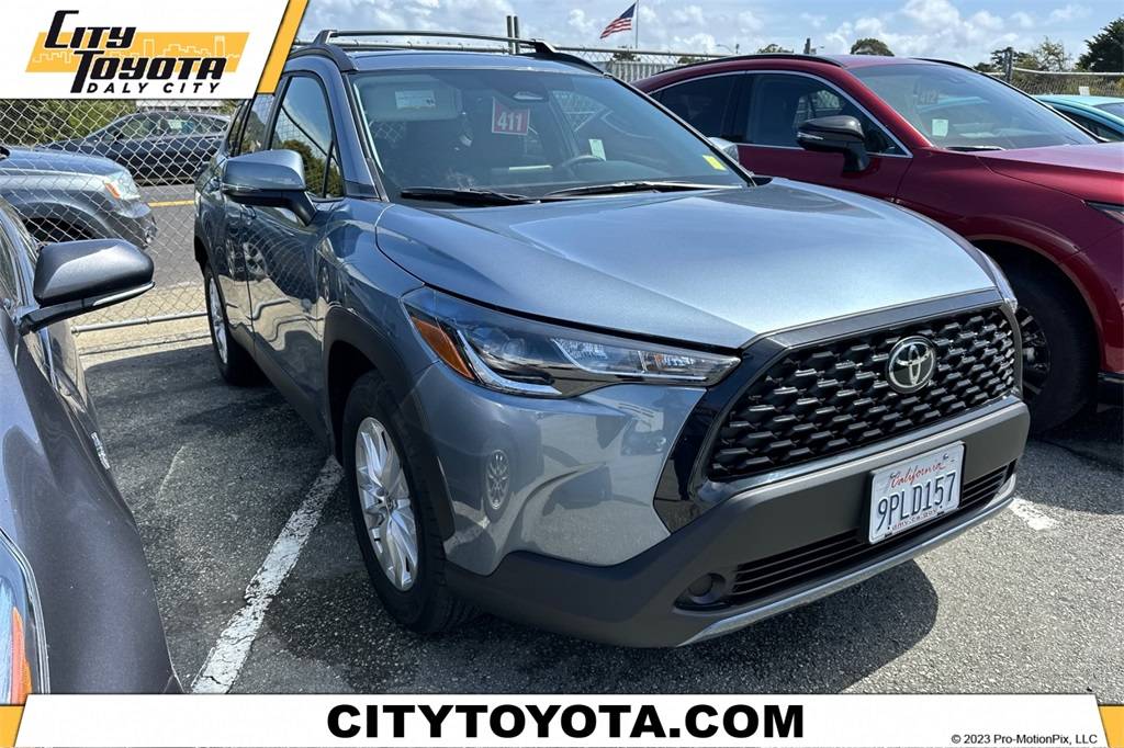 2024 Toyota Corolla Cross LE — SUV — 1,770 mi — Daly City, CA