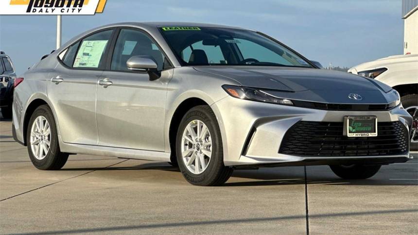 2025 Toyota Camry LE — Sedan — 1,834 mi — Daly City, CA