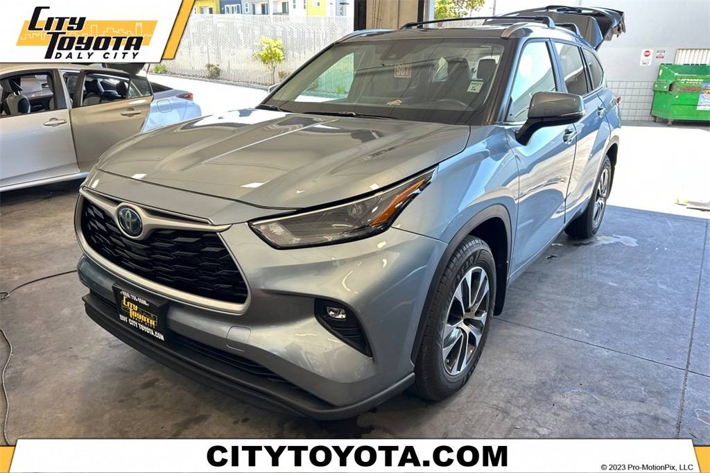 2023 Toyota Highlander Hybrid XLE — SUV — 34,760 mi — Daly City, CA