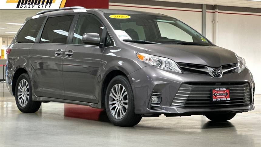 2020 Toyota Sienna XLE — Minivan — 52,114 mi — Daly City, CA