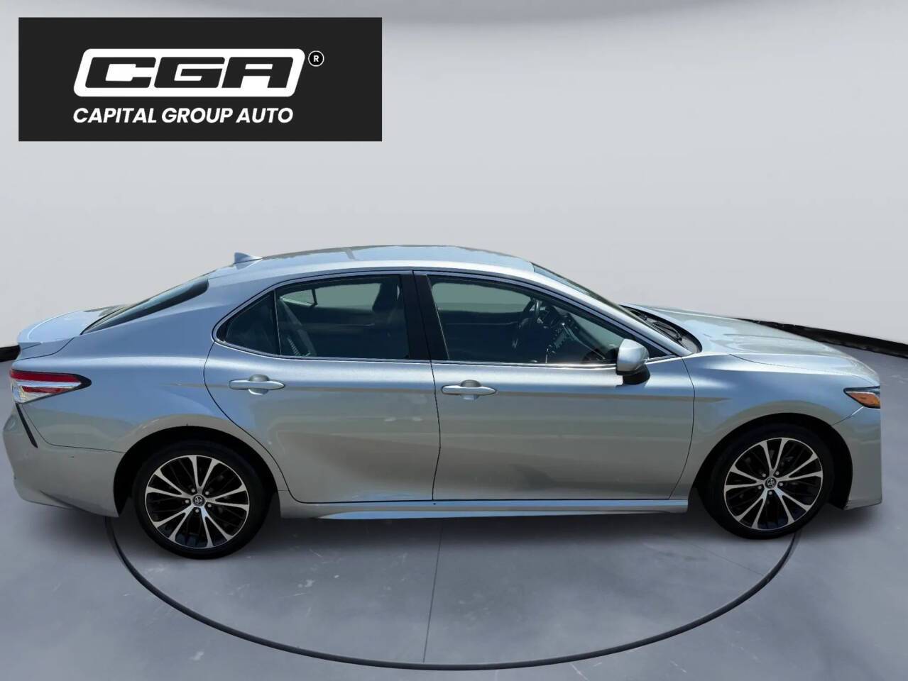 2020 Toyota Camry SE — Sedan — 60,535 mi — Freeport, NY