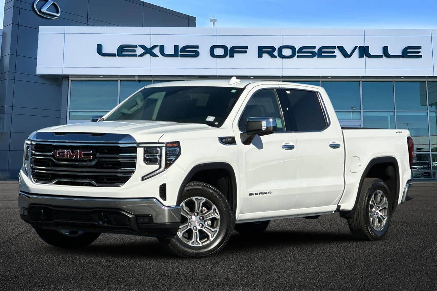 2025 GMC Sierra 1500 SLT — Pickup Truck — 20,388 mi — Roseville, CA