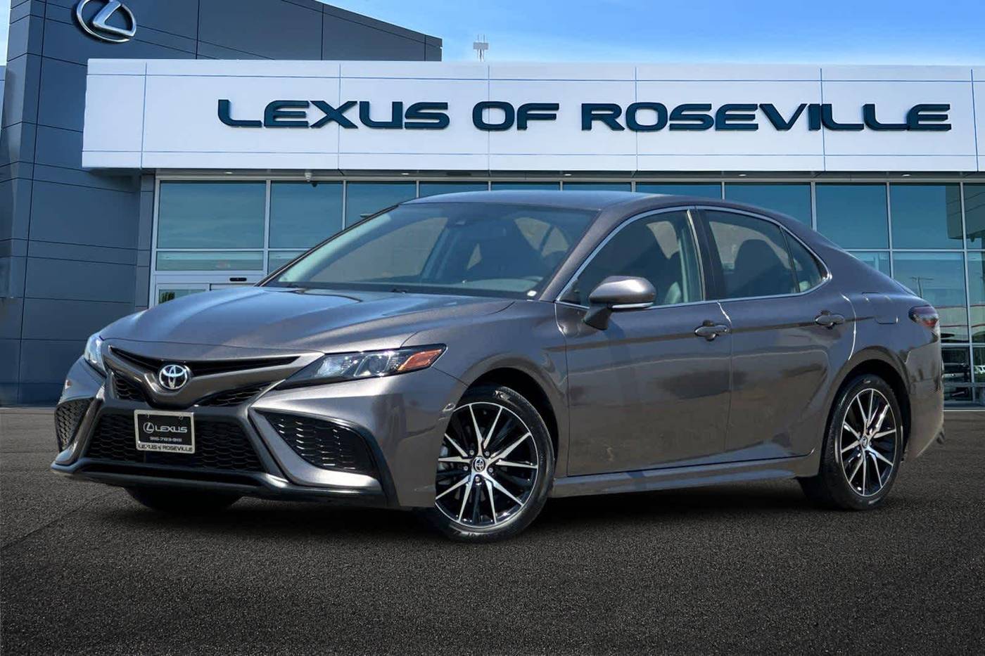 2021 Toyota Camry SE — Sedan — 13,242 mi — Roseville, CA