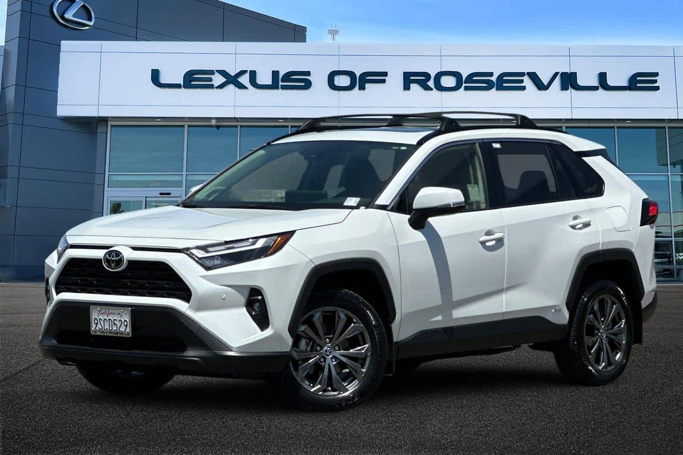 2025 Toyota RAV4 Hybrid XLE Premium — SUV — 699 mi — Roseville, CA