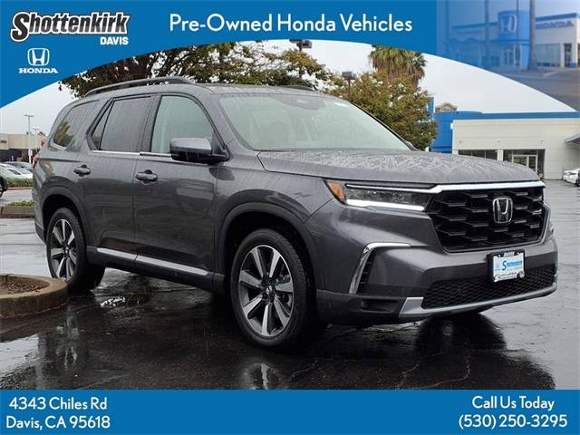2025 Honda Pilot Touring — SUV — 21 mi — Davis, CA