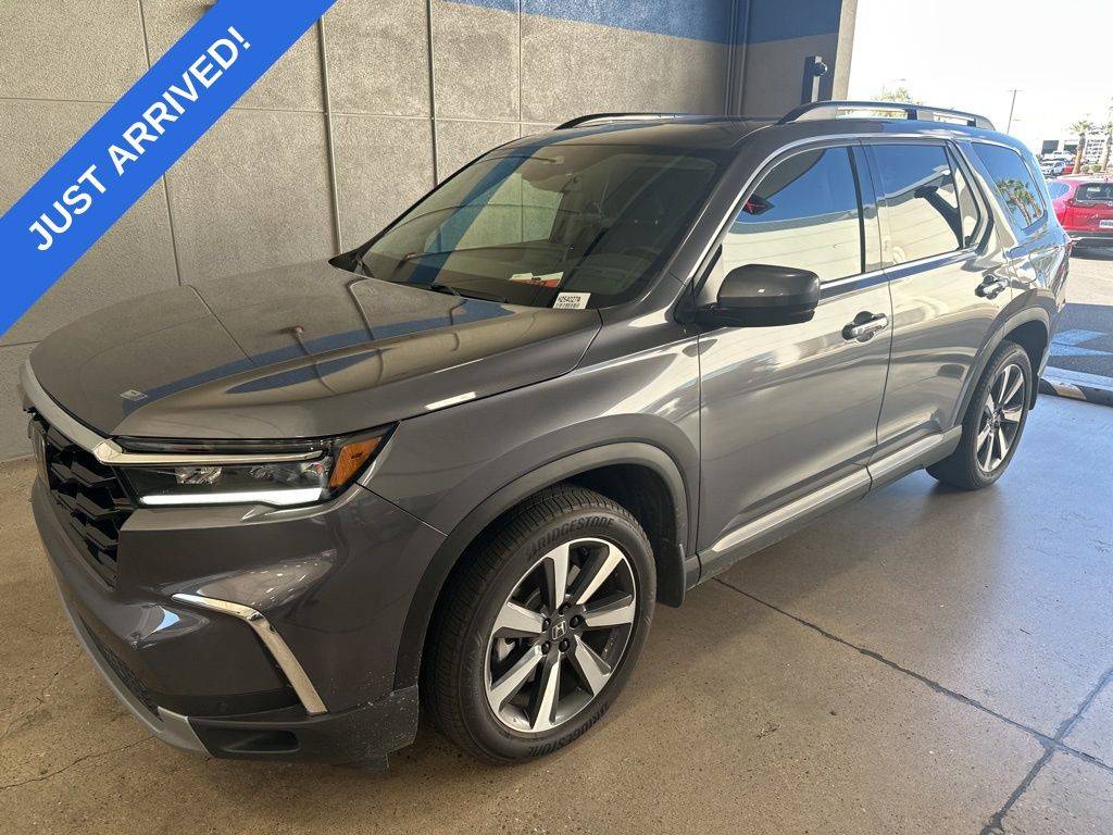 2023 Honda Pilot Touring — SUV — 21,802 mi — Henderson, NV