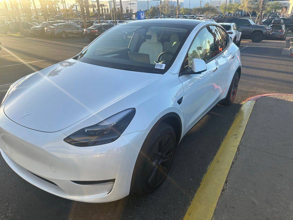 2024 Tesla Model Y Standard Range — SUV — 3,051 mi — Henderson, NV