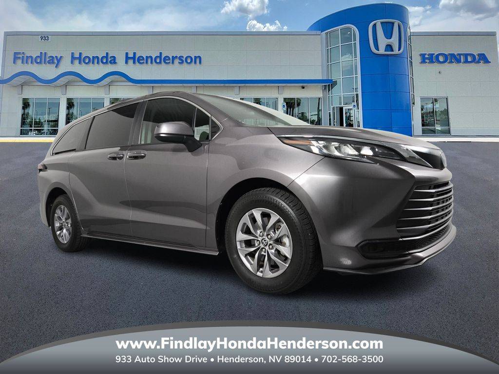 2022 Toyota Sienna LE — Minivan — 55,251 mi — Henderson, NV