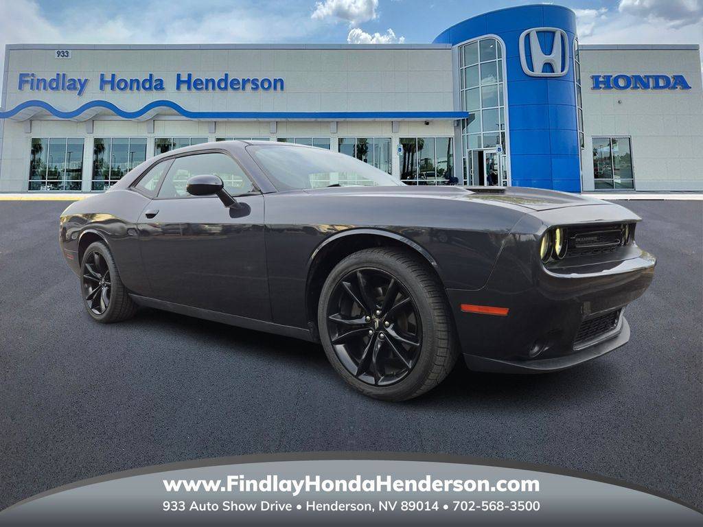 2017 Dodge Challenger SXT Plus