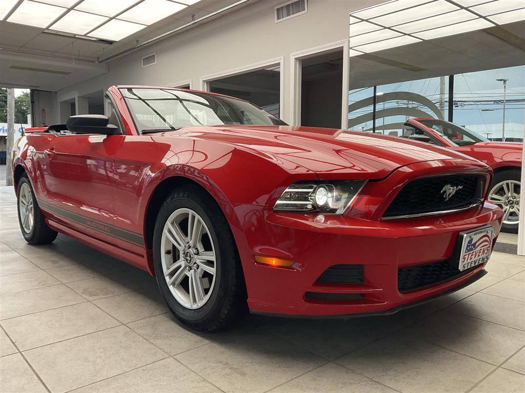 2014 Ford Mustang V6 — Convertible — 45,471 mi — Milford, CT