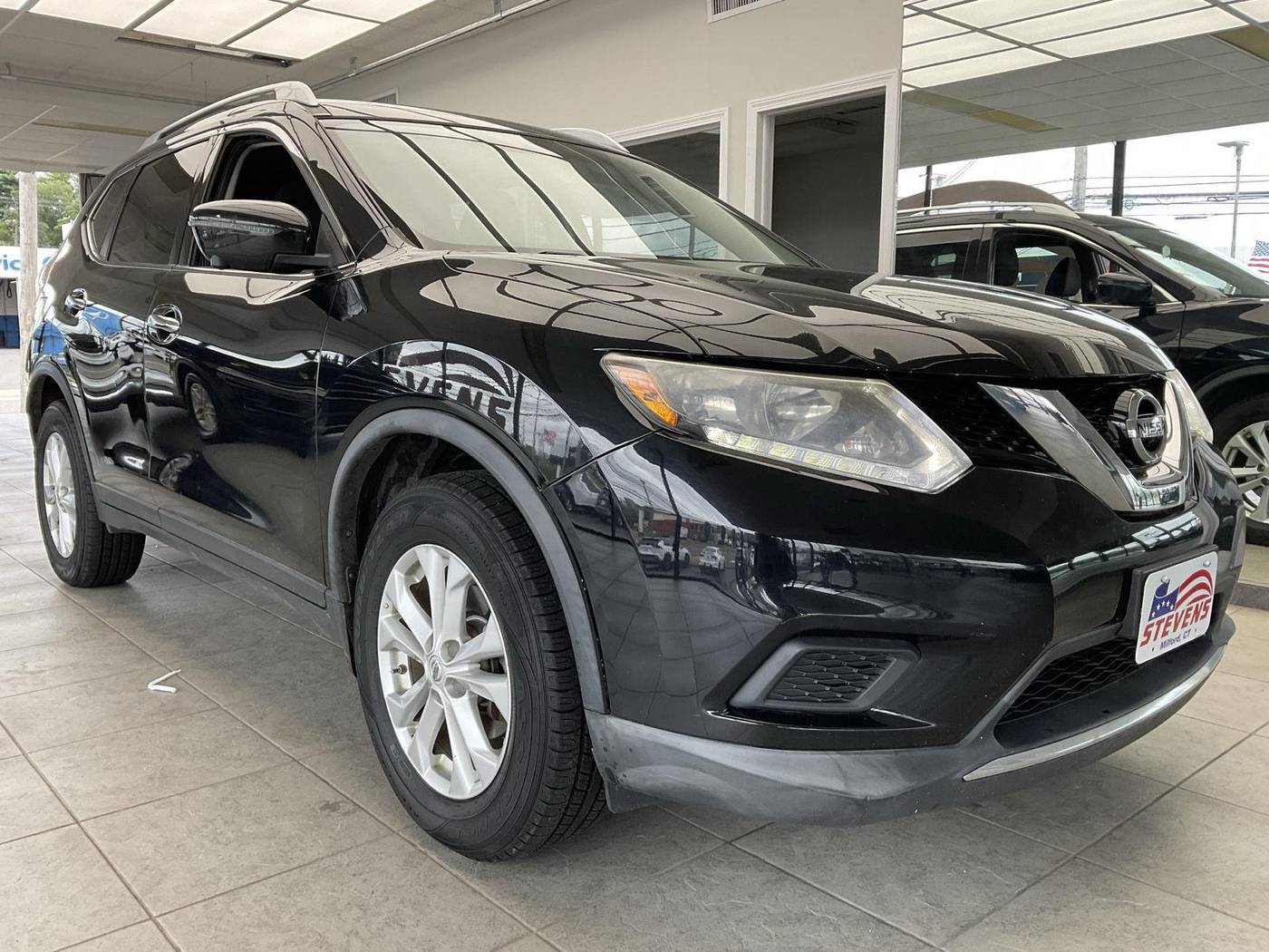 2016 Nissan Rogue SV — SUV — 116,959 mi — Milford, CT