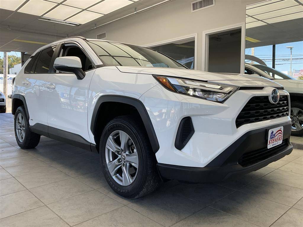2022 Toyota RAV4 Hybrid XLE — SUV — 43,000 mi — Milford, CT
