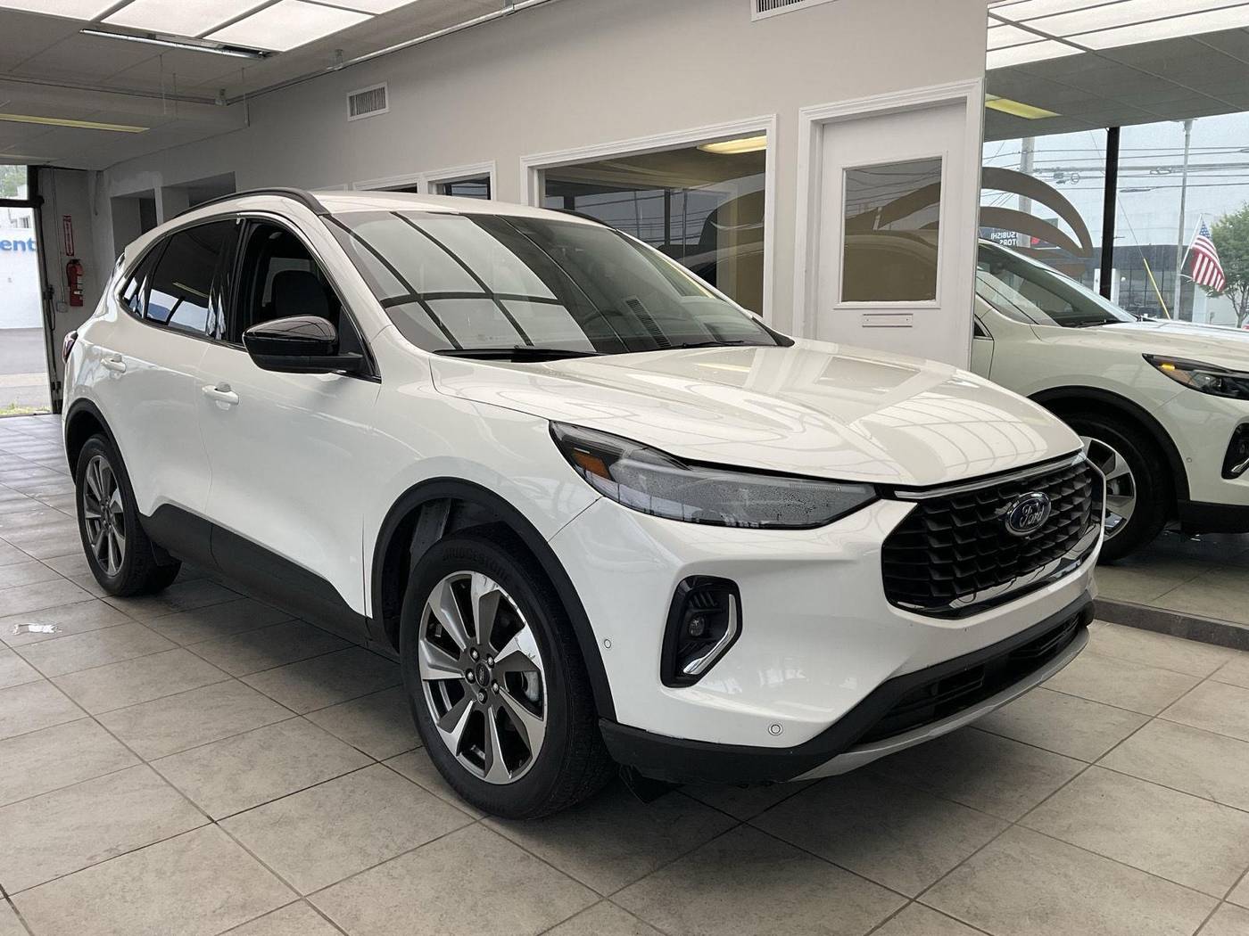 2023 Ford Escape Platinum — SUV — 39,602 mi — Milford, CT