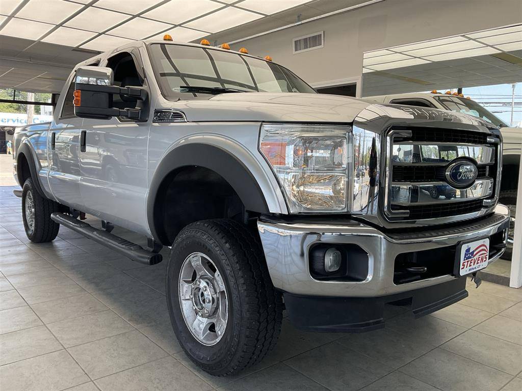2016 Ford Super Duty F-350 XLT — Pickup Truck — 70,920 mi — Milford, CT