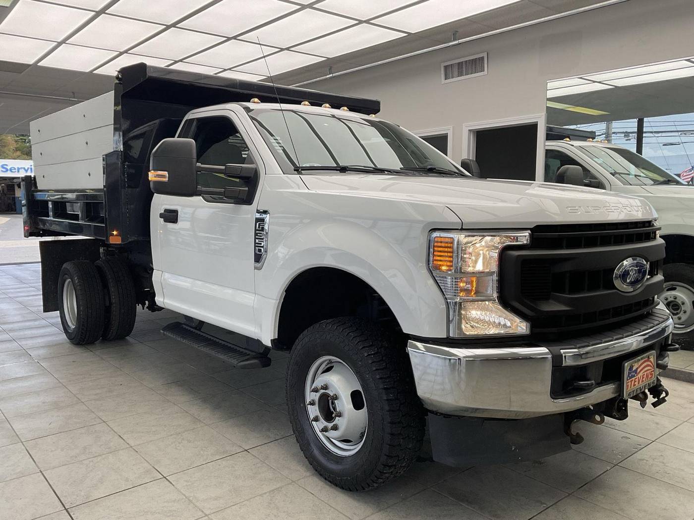 2020 Ford Super Duty F-350 Chassis Cab XL — Chassis Cab Truck — 89,919 mi — Milford, CT