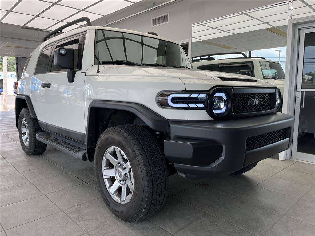 2014 Toyota FJ Cruiser Base — SUV — 128,232 mi — Milford, CT