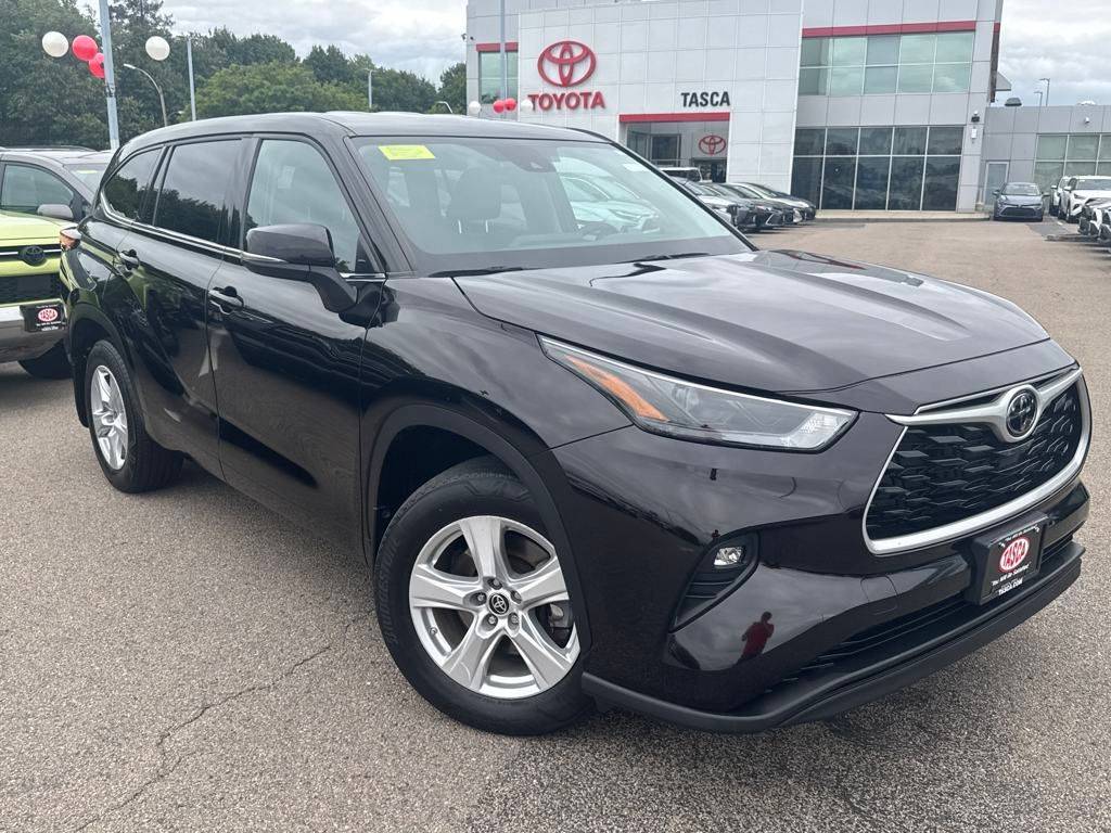 2022 Toyota Highlander LE — SUV — 32,633 mi — Dorchester, MA