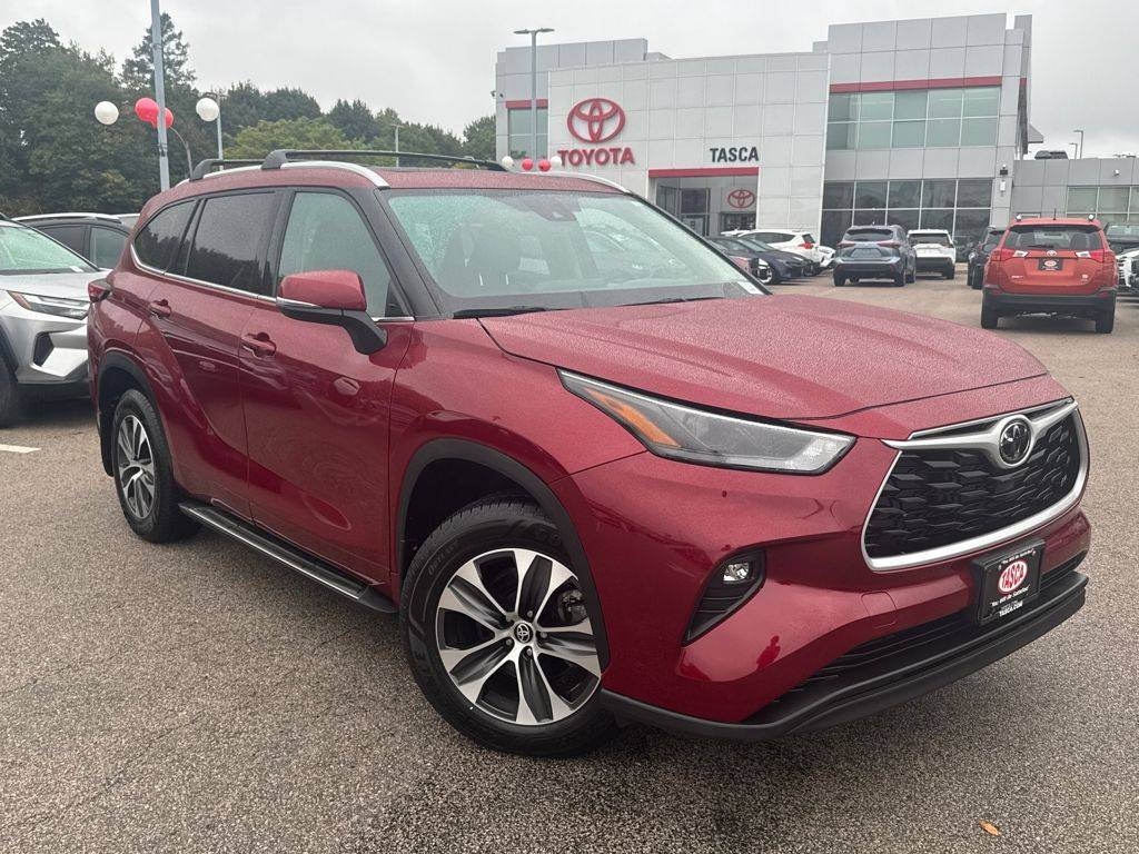 2022 Toyota Highlander XLE — SUV — 11,490 mi — Dorchester, MA