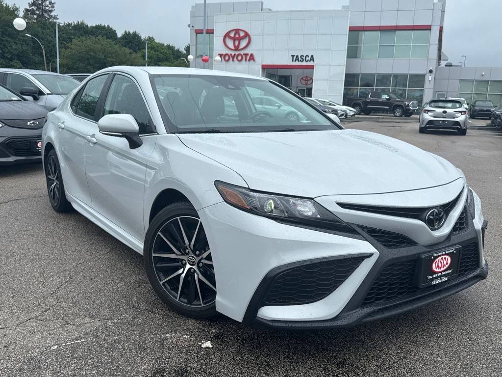 2022 Toyota Camry SE — Sedan — 14,378 mi — Dorchester, MA