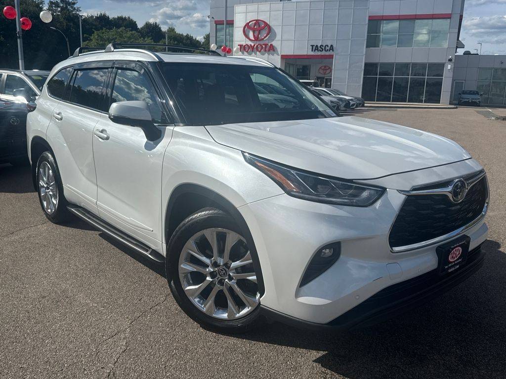 2023 Toyota Highlander Limited — SUV — 28,120 mi — Dorchester, MA
