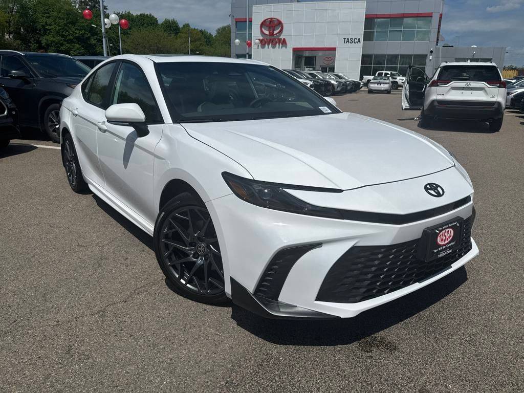 2025 Toyota Camry LE — Sedan — 950 mi — Dorchester, MA