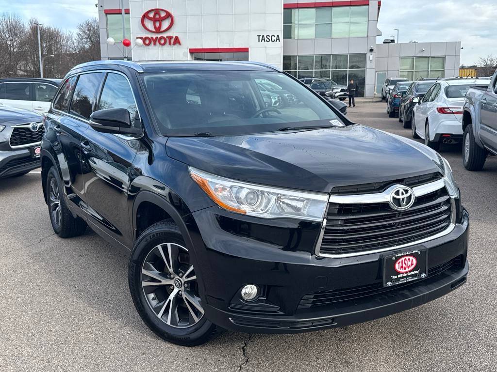 2016 Toyota Highlander XLE — SUV — 25,289 mi — Dorchester, MA