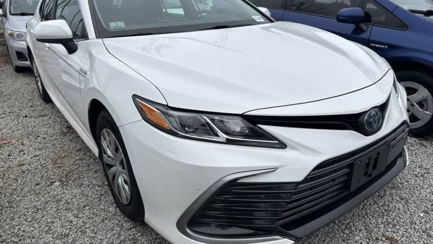 2021 Toyota Camry Hybrid LE — Sedan — 130,456 mi — Dorchester, MA