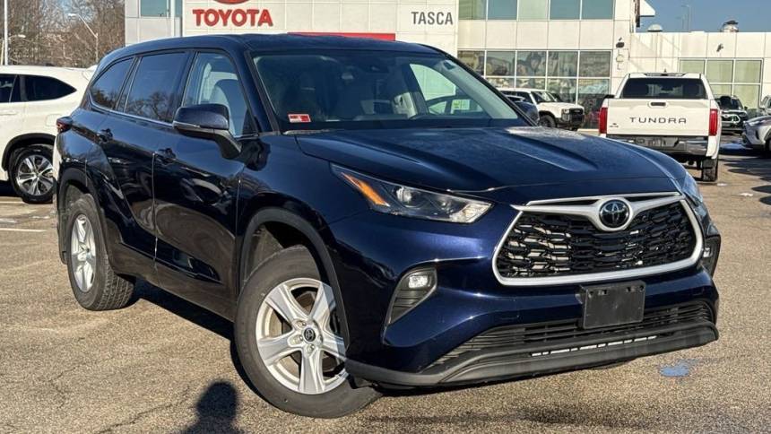 2022 Toyota Highlander LE — SUV — 33,922 mi — Dorchester, MA