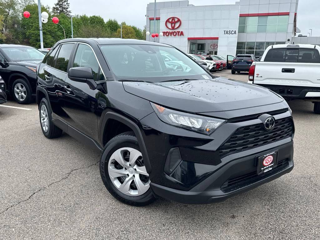 2022 Toyota RAV4 LE — SUV — 40,457 mi — Dorchester, MA