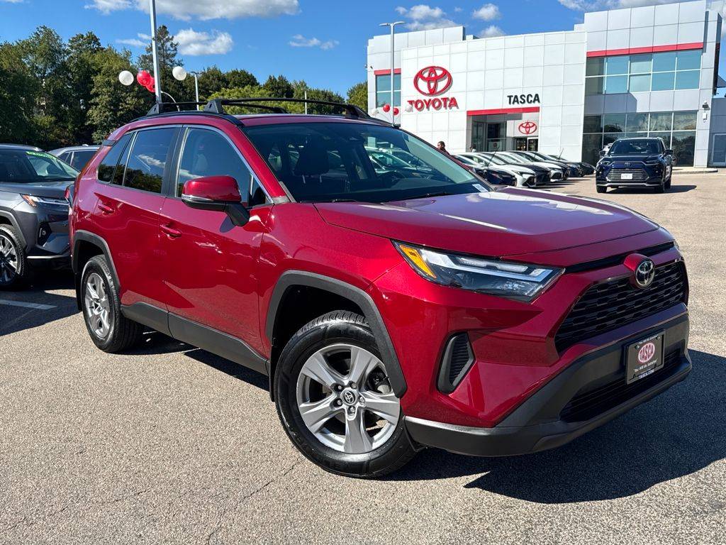 2022 Toyota RAV4 XLE — SUV — 28,320 mi — Dorchester, MA