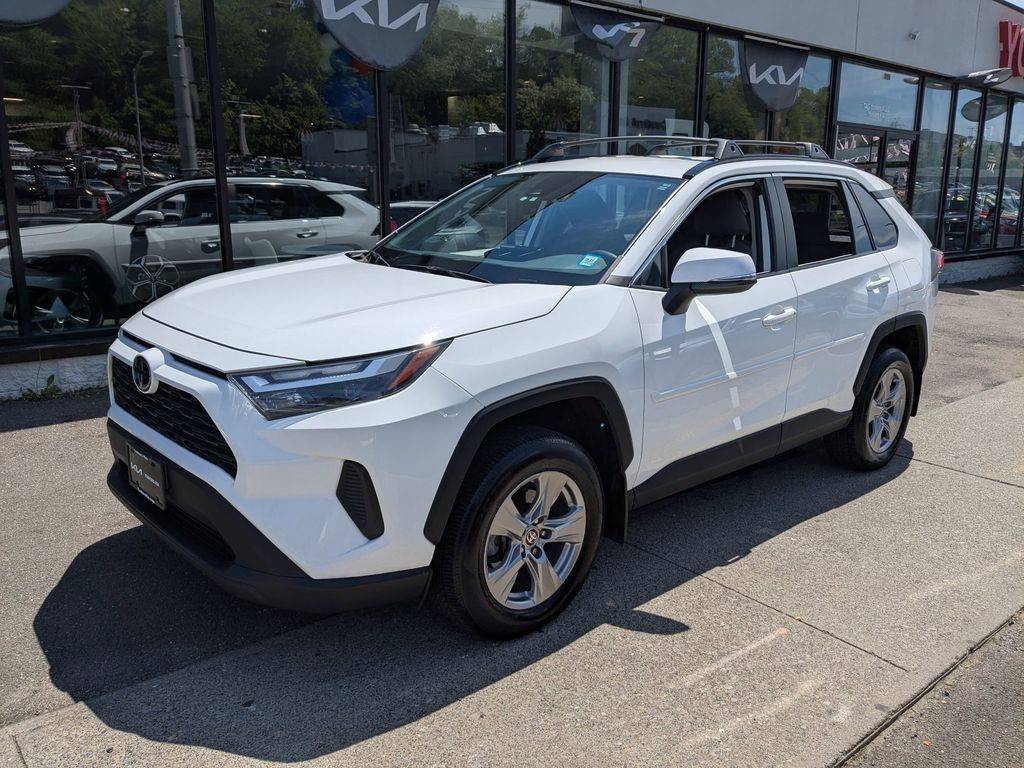 2022 Toyota RAV4 XLE — SUV — 115,295 mi — Dorchester, MA