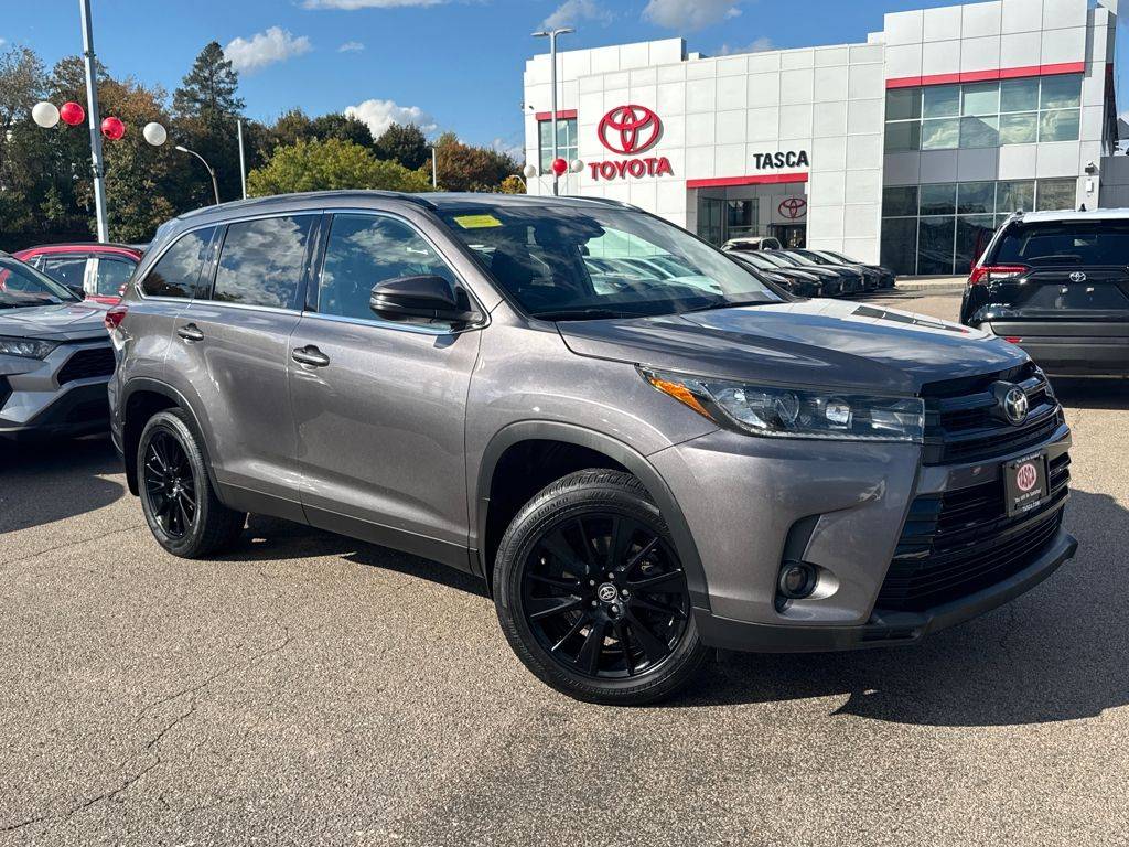 2019 Toyota Highlander SE V6 — SUV — 88,950 mi — Dorchester, MA