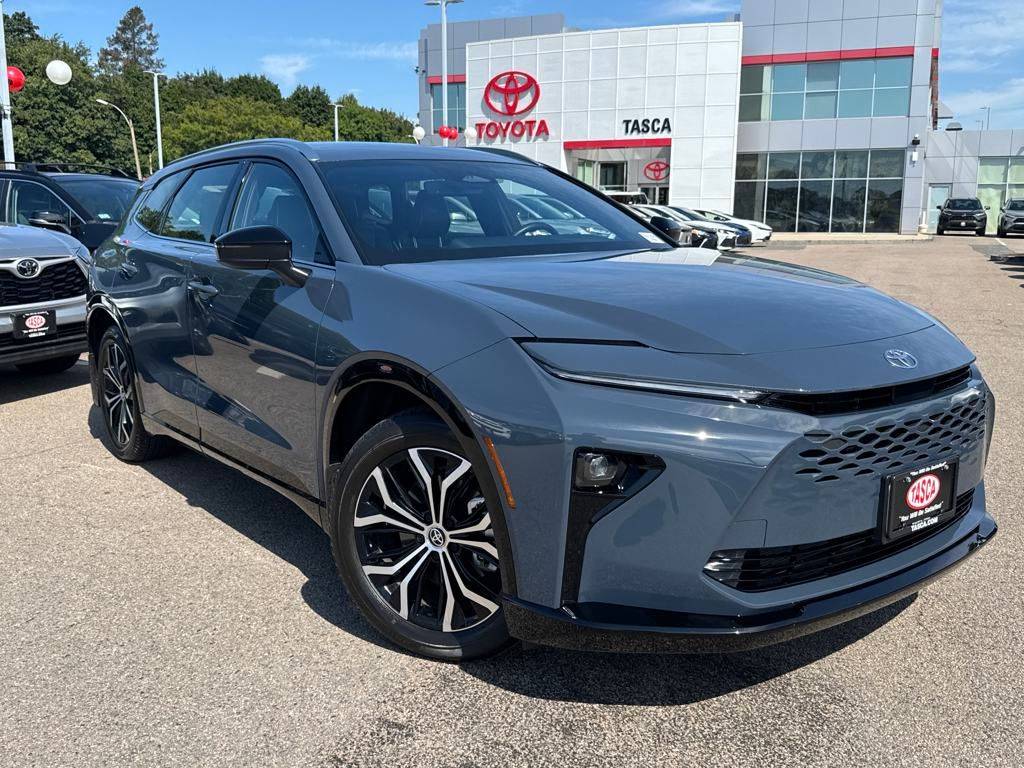 2025 Toyota Crown Signia XLE — SUV — 3,720 mi — Dorchester, MA