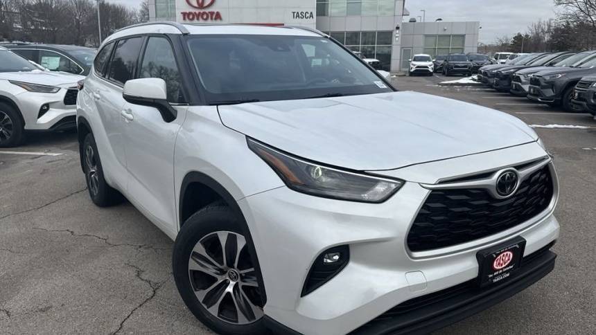 2022 Toyota Highlander XLE — SUV — 30,000 mi — Dorchester, MA