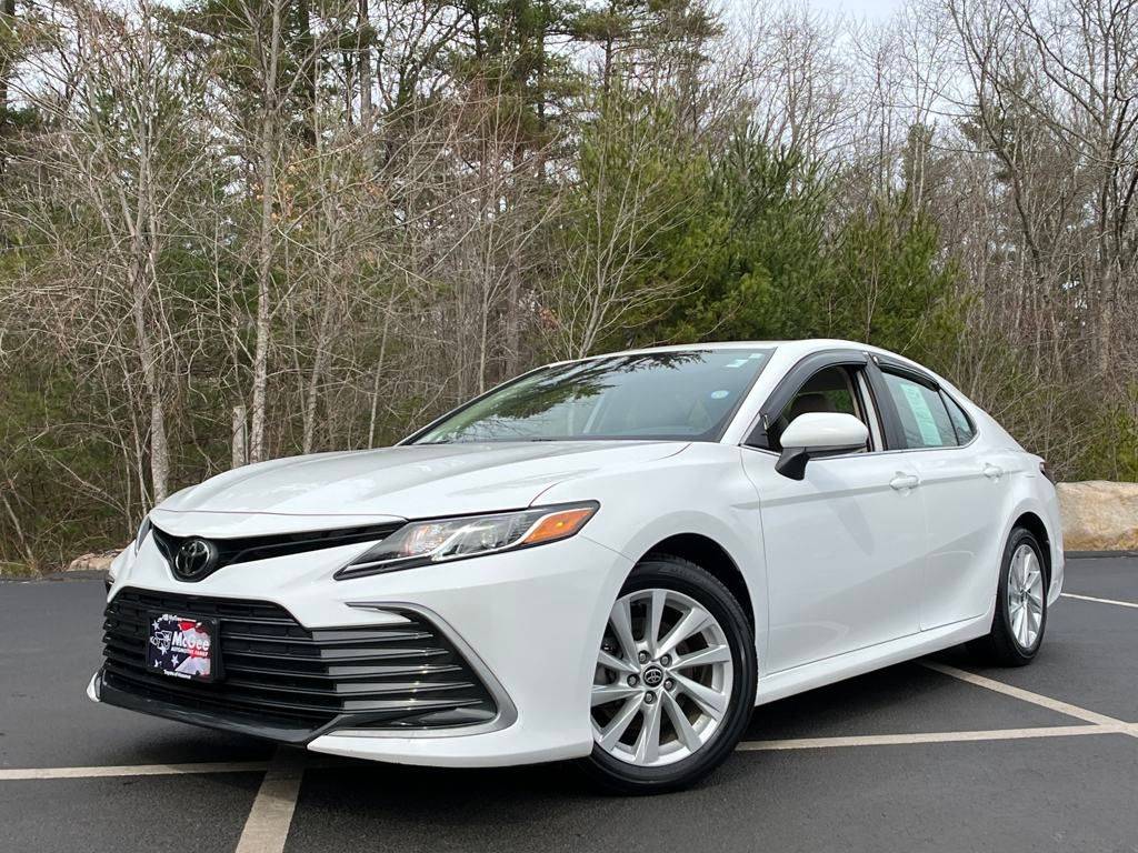 2022 Toyota Camry LE — Sedan — 17,700 mi — Hanover, MA