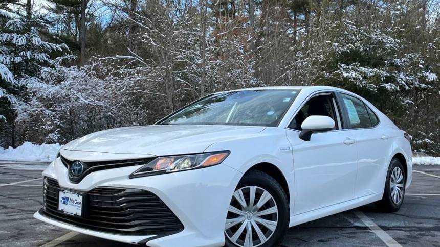 2020 Toyota Camry Hybrid LE — Sedan — 49,148 mi — Hanover, MA
