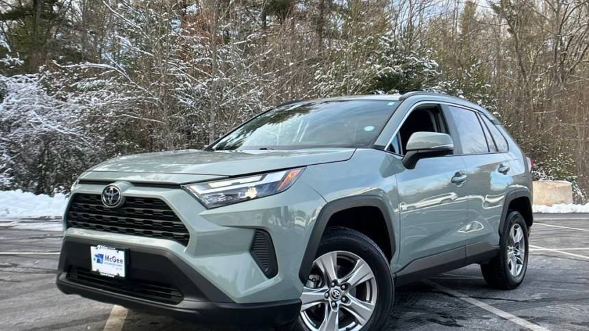 2023 Toyota RAV4 XLE — SUV — 33,603 mi — Hanover, MA