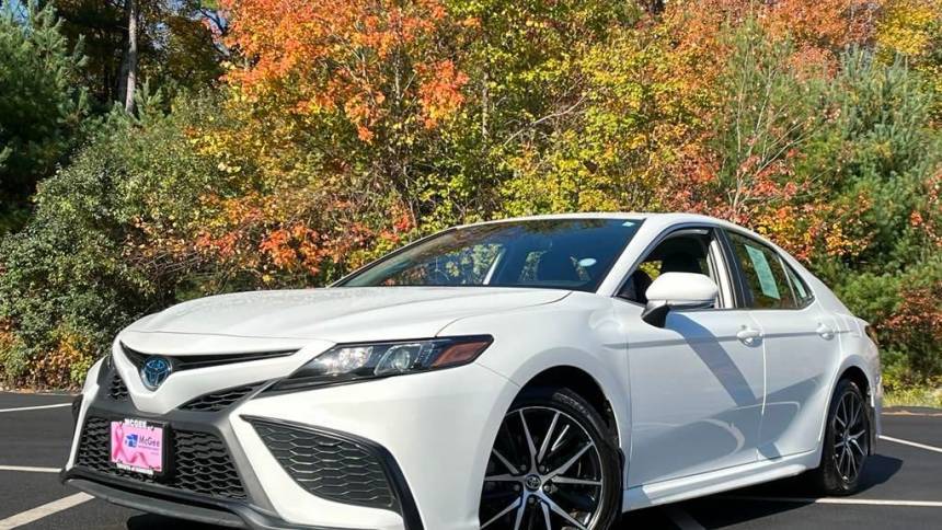 2023 Toyota Camry Hybrid SE — Sedan — 68,391 mi — Hanover, MA