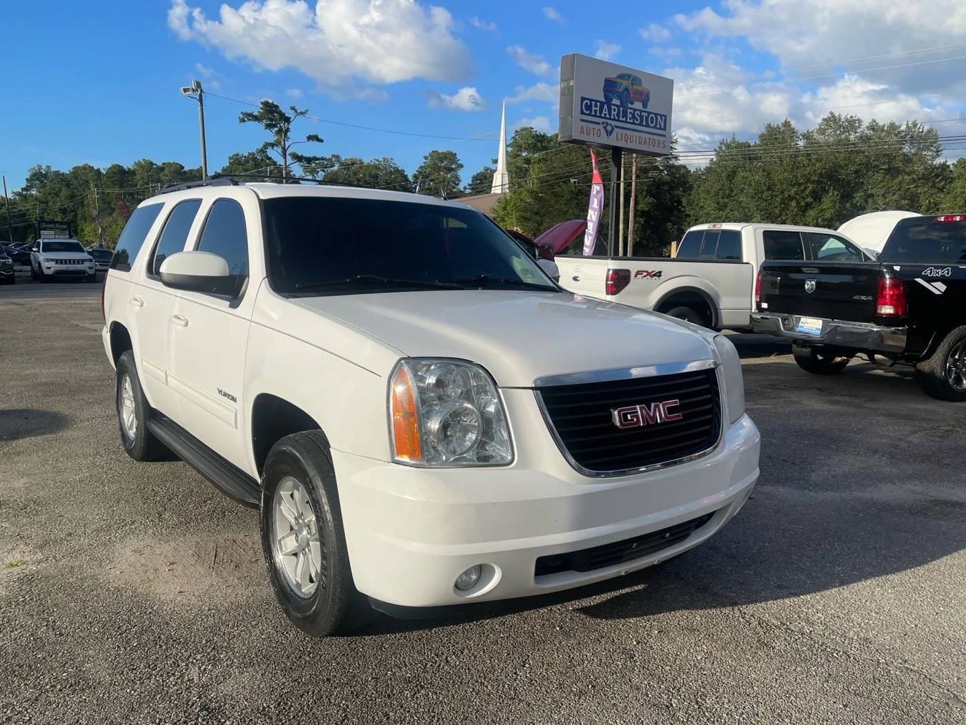 2012 GMC Yukon SLE — SUV — 197,512 mi — Summerville, SC